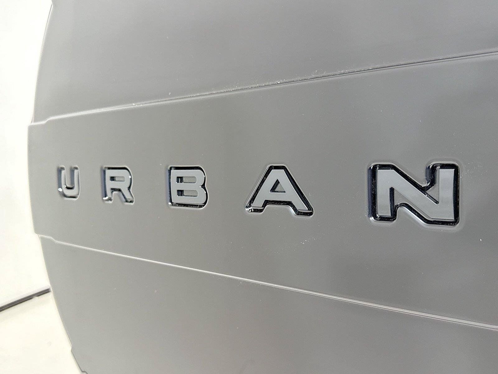 Used 2026 Land Rover Defender 110 X-Dynamic SE AWD/4WD image 34