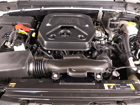 Used 2023 Jeep Wrangler Sport S image 19