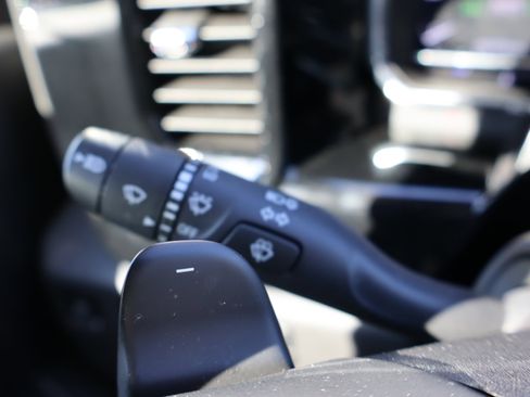 Certified 2024 GMC Sierra 1500 SLT w/ SLT Premium Plus Package image 26