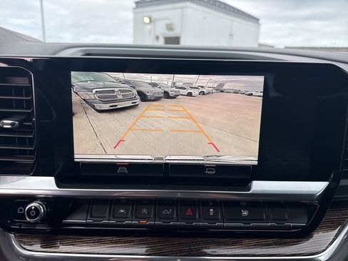 Used 2023 GMC Sierra 1500 Elevation image 23