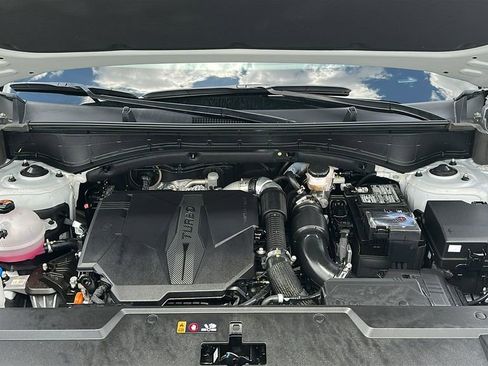 Used 2026 Hyundai Santa Fe SEL image 3