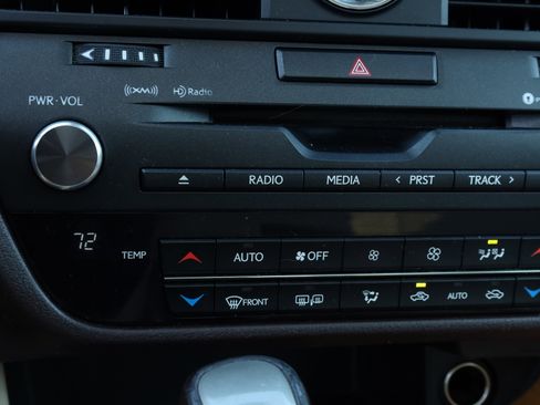 Used 2017 Lexus RX 350 FWD w/ Premium Package image 9