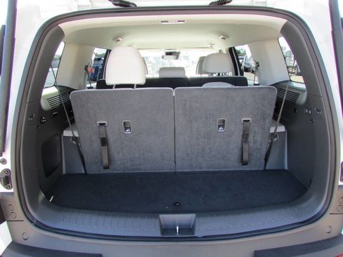 Used 2025 Hyundai Santa Fe SEL AWD/4WD image 35