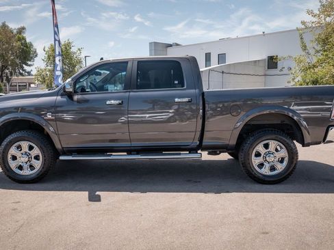 Used 2018 RAM 2500 Laramie w/ Convenience Group image 12