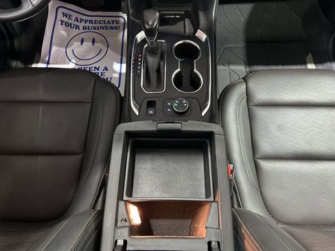 Used 2022 Chevrolet Traverse High Country image 45