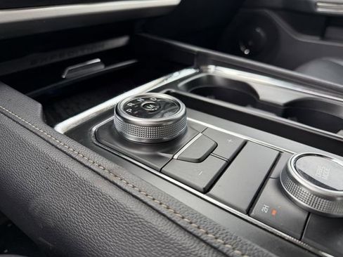 Used 2024 Ford Expedition Max XLT image 20