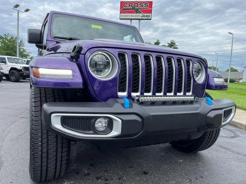 Used 2023 Jeep Wrangler Unlimited Sahara w/ Cold Weather Group AWD/4WD image 69