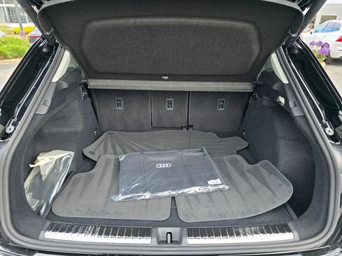 New 2026 Audi Q3 quattro 2.0T AWD/4WD image 32