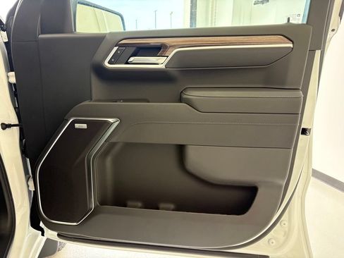 New 2026 Chevrolet Silverado 1500 RST AWD/4WD image 37