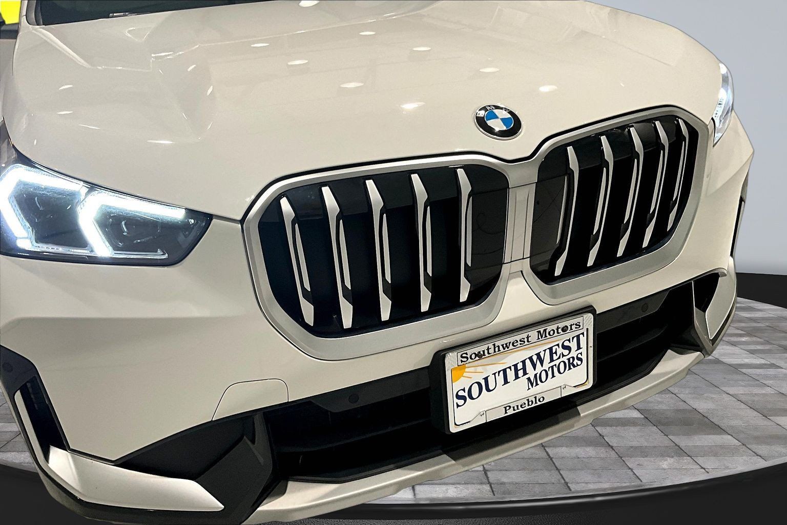 Used 2025 BMW X1 xDrive28i AWD/4WD image 32