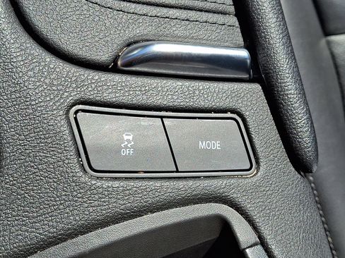 Used 2022 Cadillac XT5 Premium Luxury w/ LPO, Floor Liner Package AWD/4WD image 27