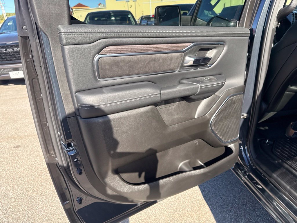 New 2027 RAM 1500 Laramie AWD/4WD image 23