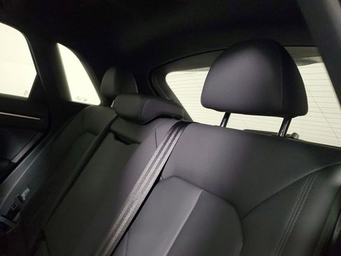 Used 2024 Audi Q3 2.0T Premium w/ Convenience Package image 13