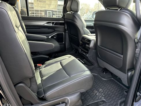 New 2026 Jeep Grand Wagoneer L Limited image 18