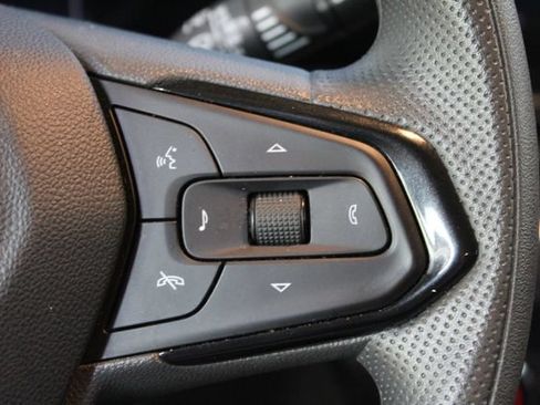 Used 2025 Chevrolet TrailBlazer LT FWD image 18