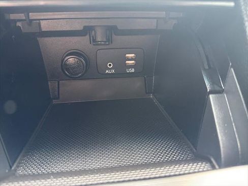 Used 2018 Subaru Outback 2.5i Premium AWD/4WD image 23