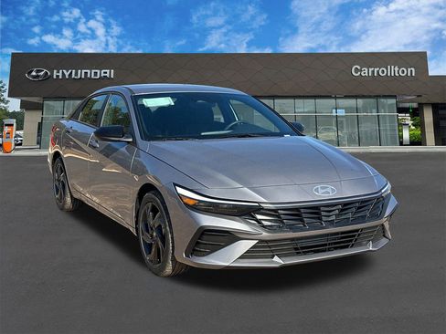 New 2026 Hyundai Elantra Sport image 3