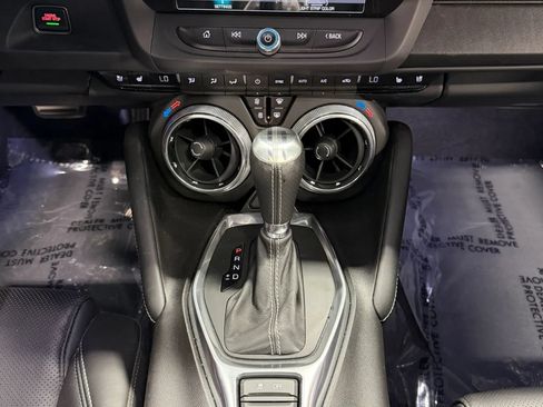 Used 2018 Chevrolet Camaro SS RWD image 3