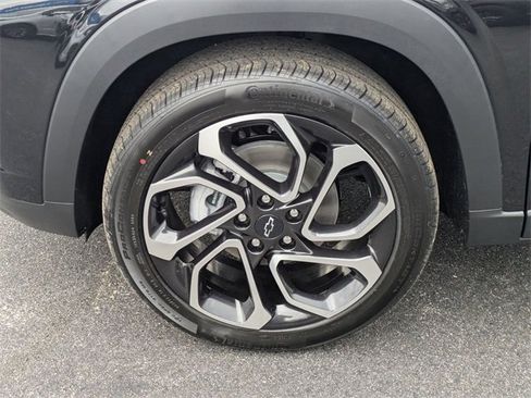New 2026 Chevrolet Trax RS w/ Sunroof Package image 8