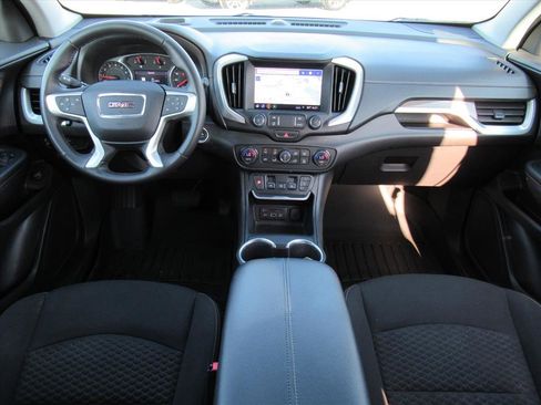 Used 2020 GMC Terrain SLE w/ Driver Convenience Package image 12