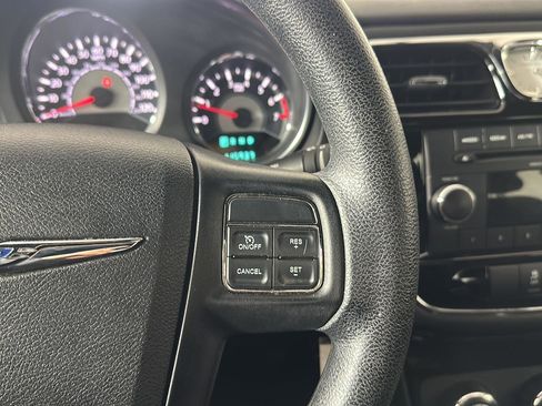 Used 2013 Chrysler 200 LX image 12