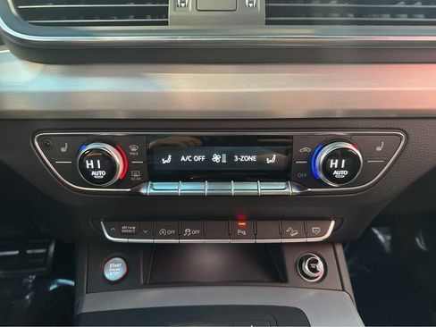 Used 2018 Audi SQ5 Premium Plus AWD/4WD image 27
