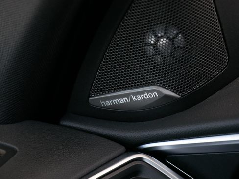 Used 2022 BMW 430i Coupe w/ M Sport Package RWD image 23