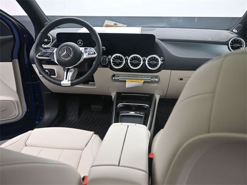 New 2025 Mercedes-Benz GLA 250 image 27