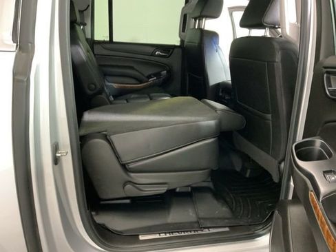 Used 2017 Chevrolet Suburban Premier AWD/4WD image 30