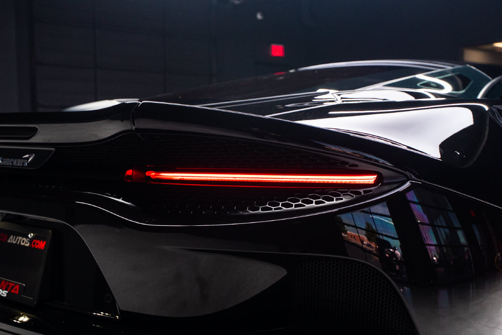Used 2023 McLaren GT RWD image 21