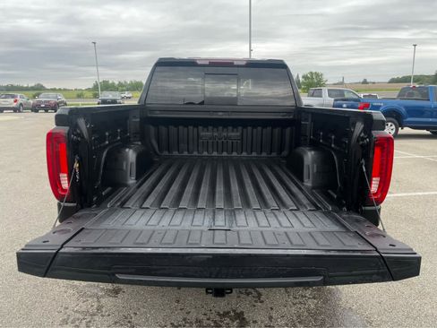 Used 2024 GMC Sierra 1500 SLT w/ SLT Premium Plus Package AWD/4WD image 9