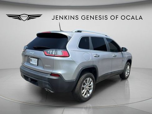 Used 2021 Jeep Cherokee Latitude Lux w/ Comfort/Convenience Group AWD/4WD image 3