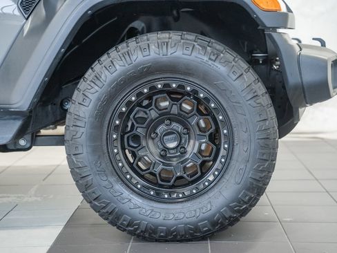 Used 2021 Jeep Wrangler Unlimited Sport AWD/4WD image 16