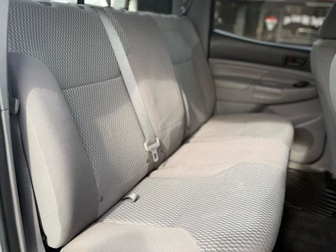 Used 2015 Toyota Tacoma PreRunner w/ Convenience Package image 14