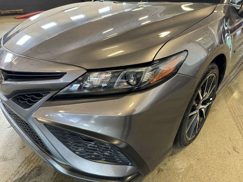 Used 2024 Toyota Camry SE image 27