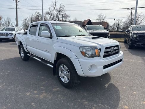Used 2010 Toyota Tacoma PreRunner w/ TRD Sport Pkg image 7