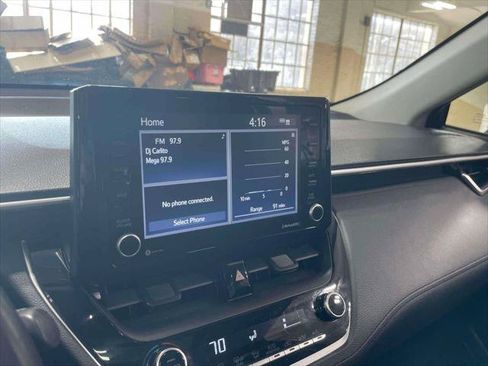 Used 2022 Toyota Corolla Cross LE w/ Moonroof Package AWD/4WD image 26