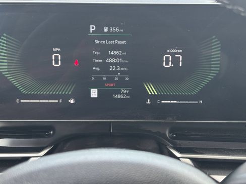 Used 2026 Kia Carnival FWD image 38