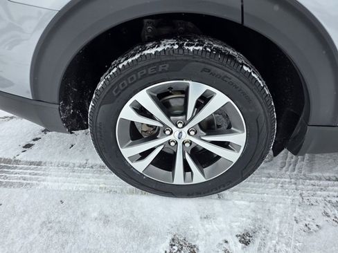 Used 2020 Ford Explorer Platinum w/ Premium Technology Package image 9