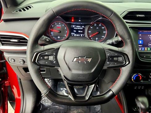 Used 2023 Chevrolet TrailBlazer RS AWD/4WD image 13