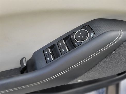 Used 2021 Ford Mustang Mach-E Premium image 16