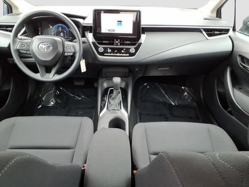 Used 2026 Toyota Corolla LE image 27