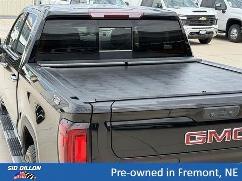 Used 2022 GMC Sierra 1500 SLT w/ SLT Premium Plus Package AWD/4WD image 5