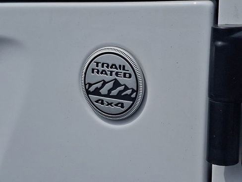 Used 2019 Jeep Wrangler Unlimited Sport S AWD/4WD image 32