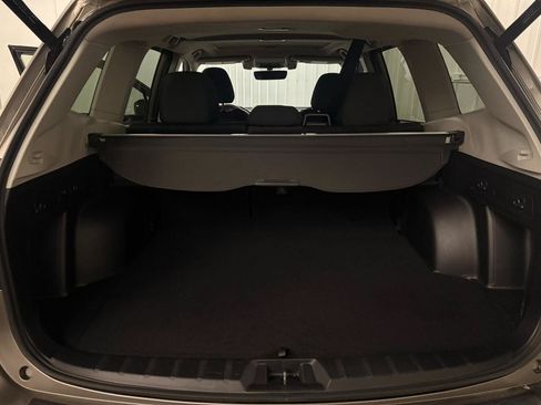 Used 2020 Subaru Forester Premium AWD/4WD image 16