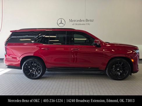 Used 2024 Cadillac Escalade Sport Platinum w/ LPO, ONYX Package image 5