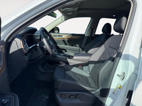 New 2026 Volkswagen Atlas SE image 10