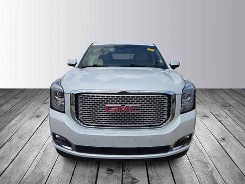 Used 2017 GMC Yukon Denali w/ Open Road Package AWD/4WD image 2