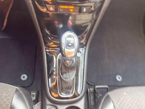 Used 2019 Buick Encore Preferred AWD/4WD image 20