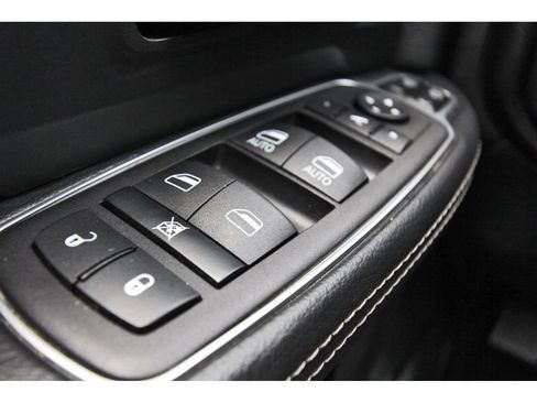 Used 2024 RAM 2500 Laramie w/ Safety Group AWD/4WD image 18